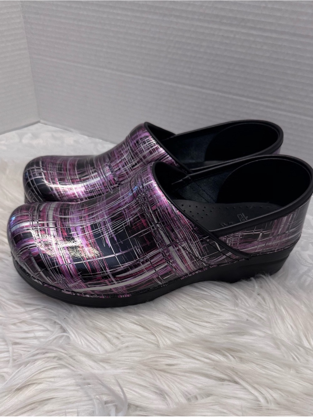 Dansko Professional Clog Crosshatch Patent Comfort Shoe Size‎ 41 10.5-11 Purple